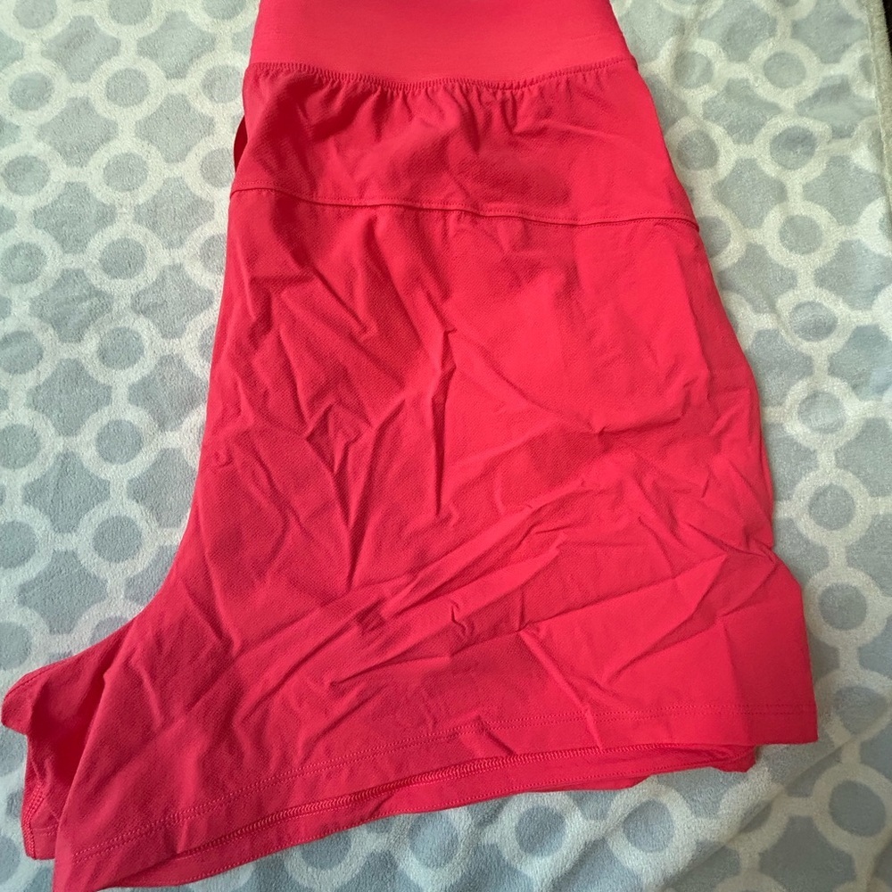 lululemon athletica Women's Vibrant Pink Athletic Shorts - Picture 4 of 7